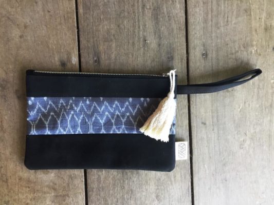 Small fair upcycling pouch 15x22cm - Cambodia Collection - Black Arabesques