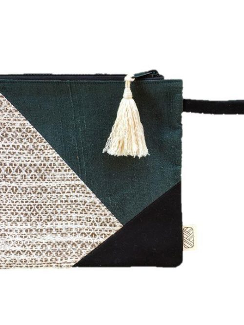Pochette équitable et upcyclée verte