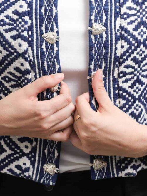 mode ethique femme veste ethnique coton bio broderie teinture naturelle indigo foncé