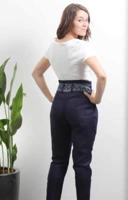eco fashion femme pantalon coupe carotte lin chanvre bio artisanal batik teinture naturelle indigo