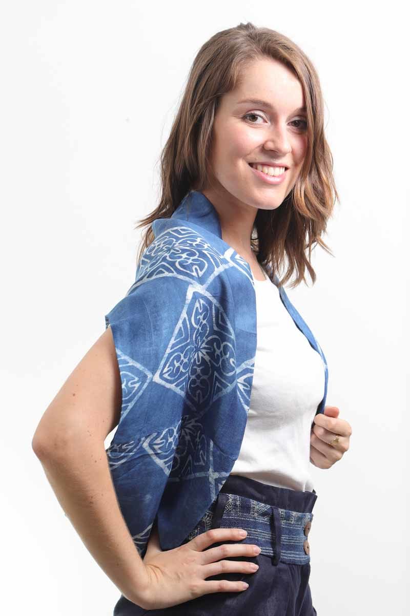ethical fashion woman accessory scarf silk cotton craft dyeing batik natural indigo