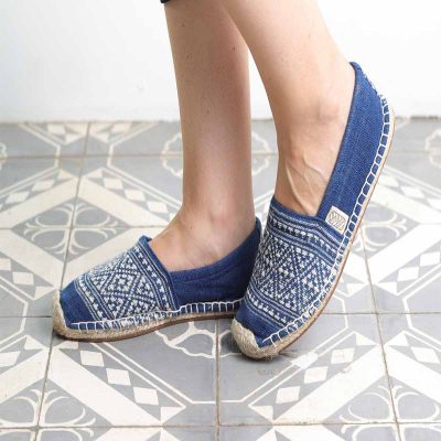 Unisex fair trade espadrille in up-cycled fabrics natural dye indigo color