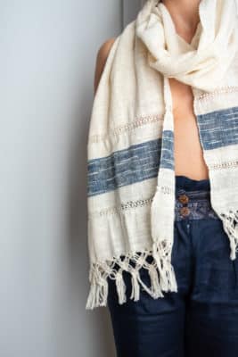 Organic cotton scarf detail