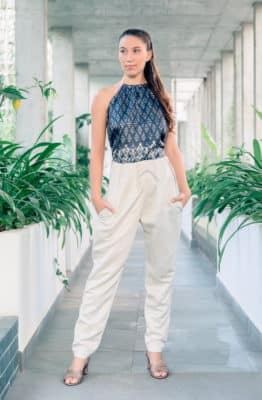 MUUDANA-Responsible eco fashion for women-Bassac cigarette pants-Hand-woven linen and silk-Ikat pattern-Cream and gray color-Front view - Vertical
